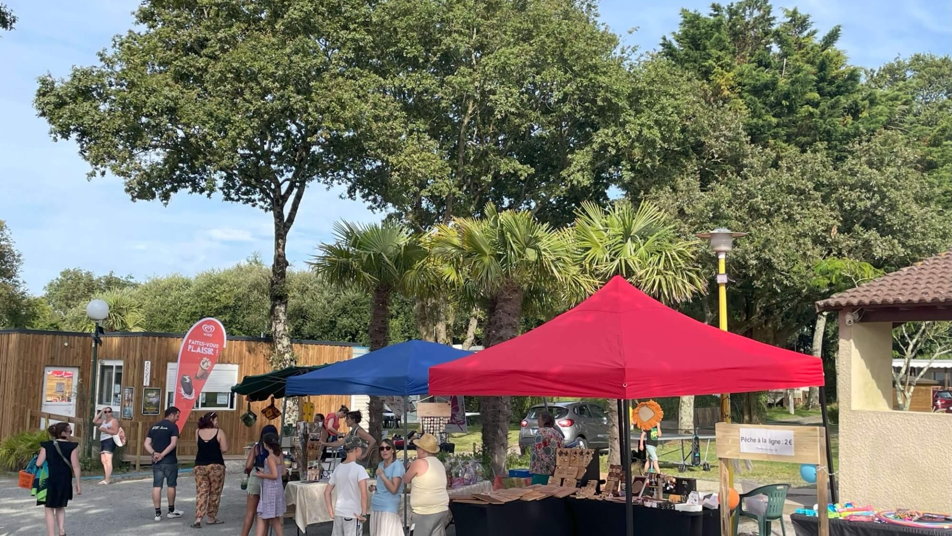 camping du grand fay marché des artisans