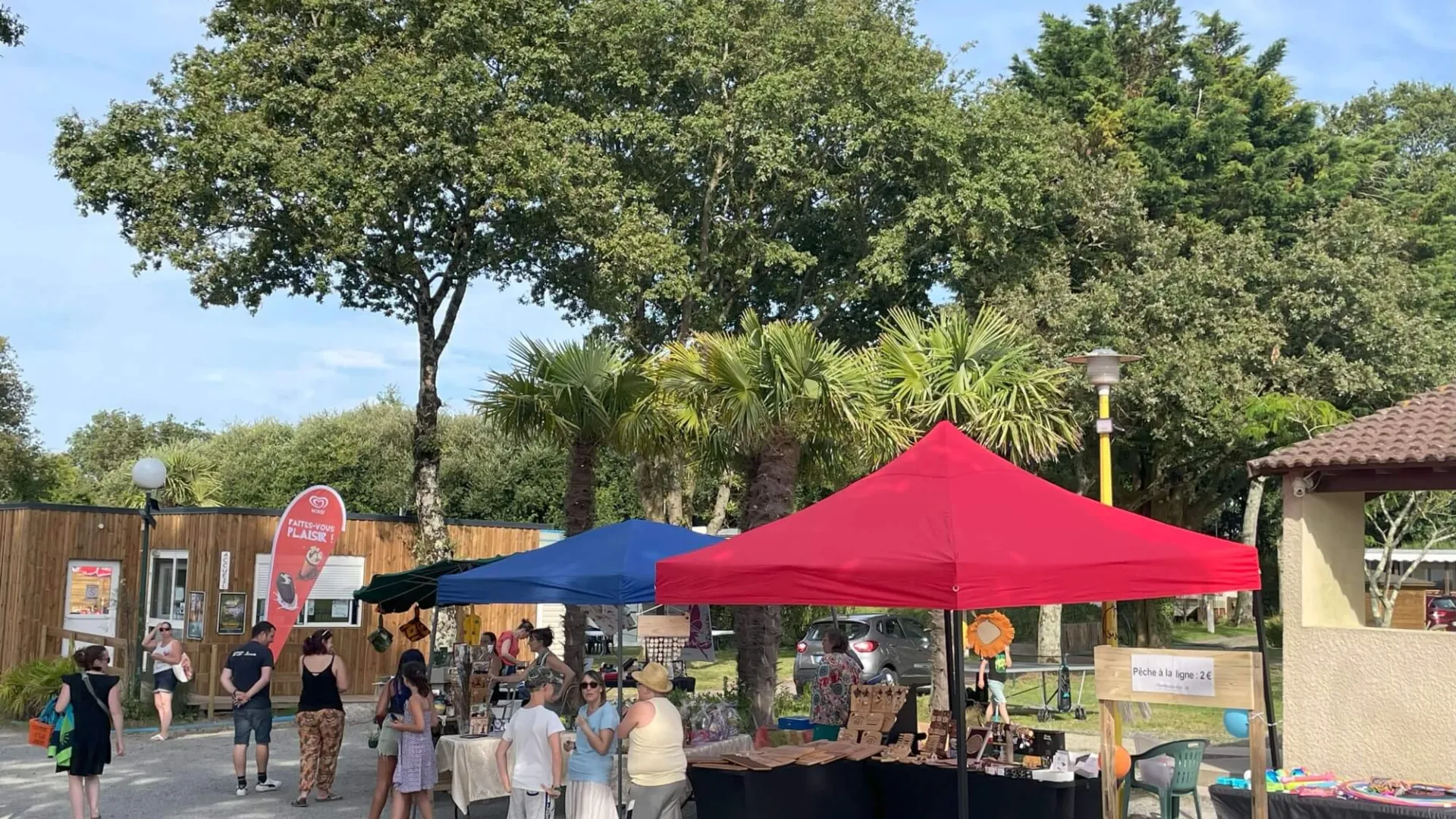 camping du grand fay marché des artisans