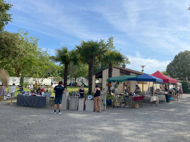 Marche? des artisants camping du grand fay