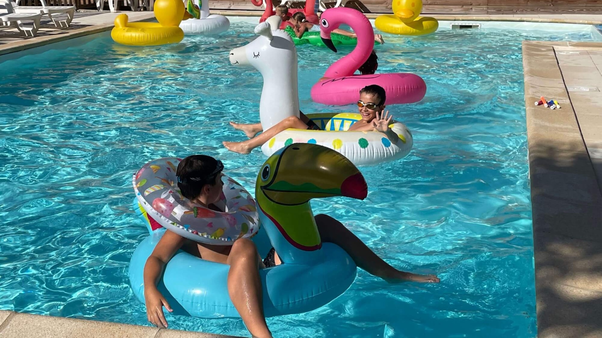 animation piscine au camping du grand fay